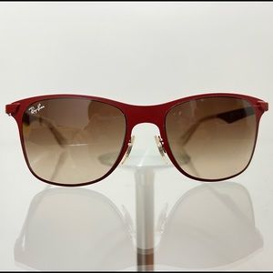 Ray-Ban Wayfarer Sunglasses (Red)